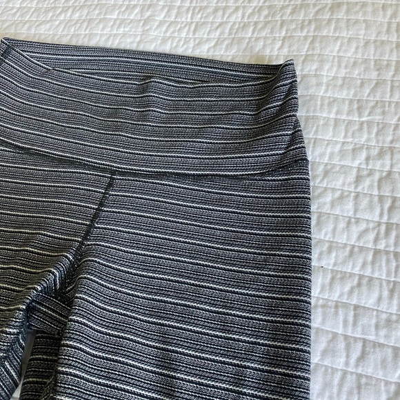 Lululemon High Rise Leggings - Picture 4 of 4